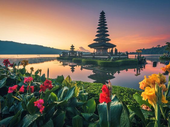 From KlickPin CF Pin Van Maddi Summer Op Hintergrunde Laptop Indonesie